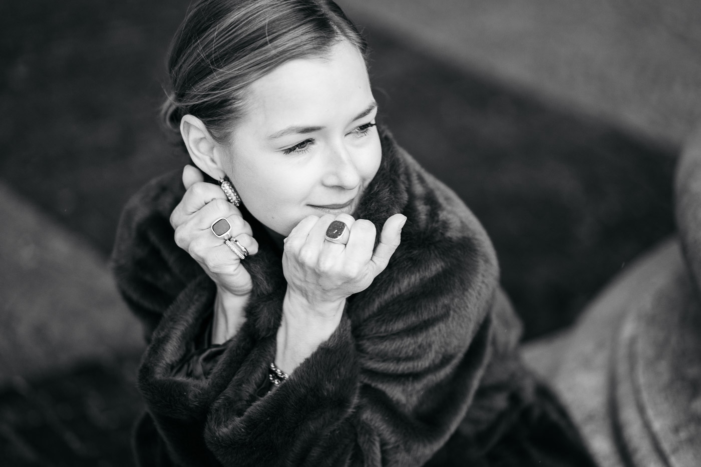 Portraitfotografie München - Frauenportrait mit natürlichem Licht