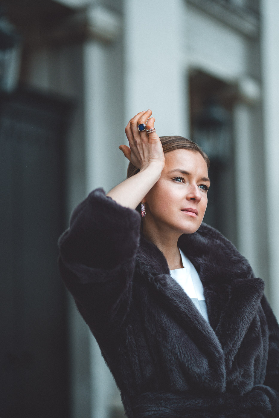 Portraitfotografie München - Frauenportrait mit natürlichem Licht